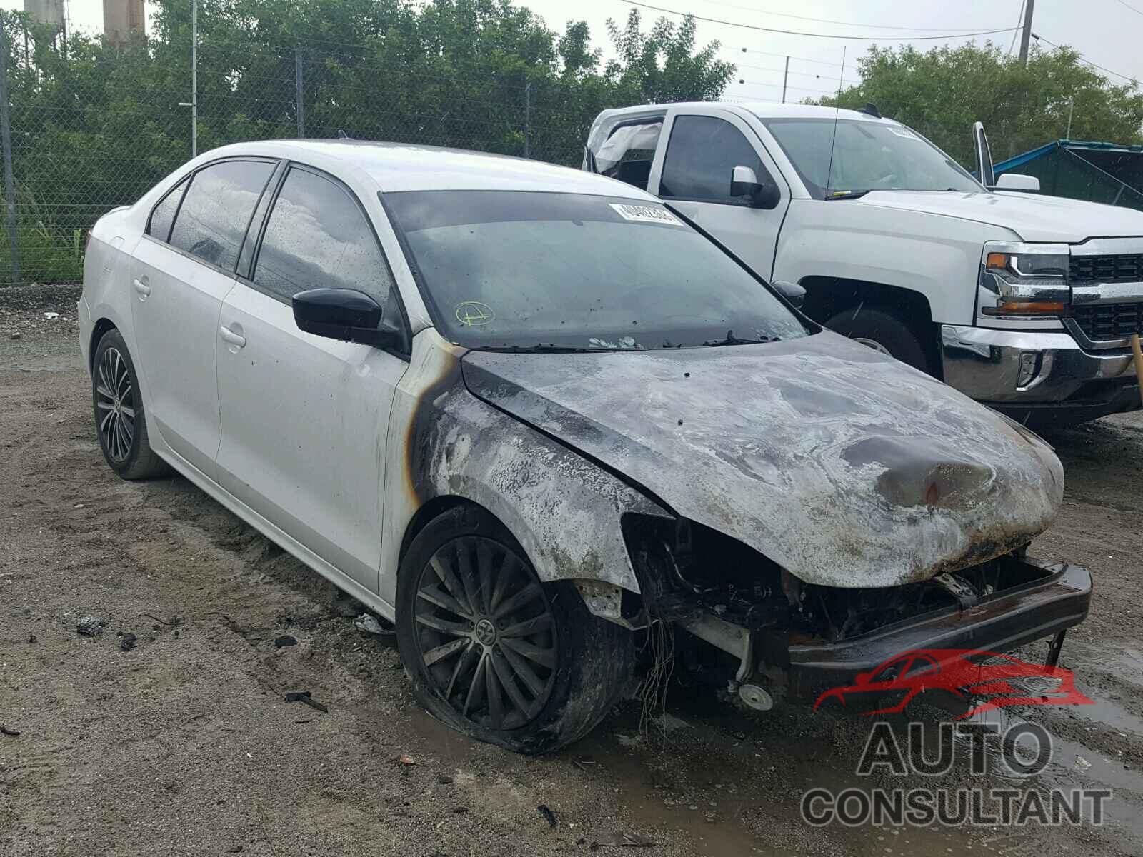 VOLKSWAGEN JETTA 2015 - 3VWD17AJ4FM409586