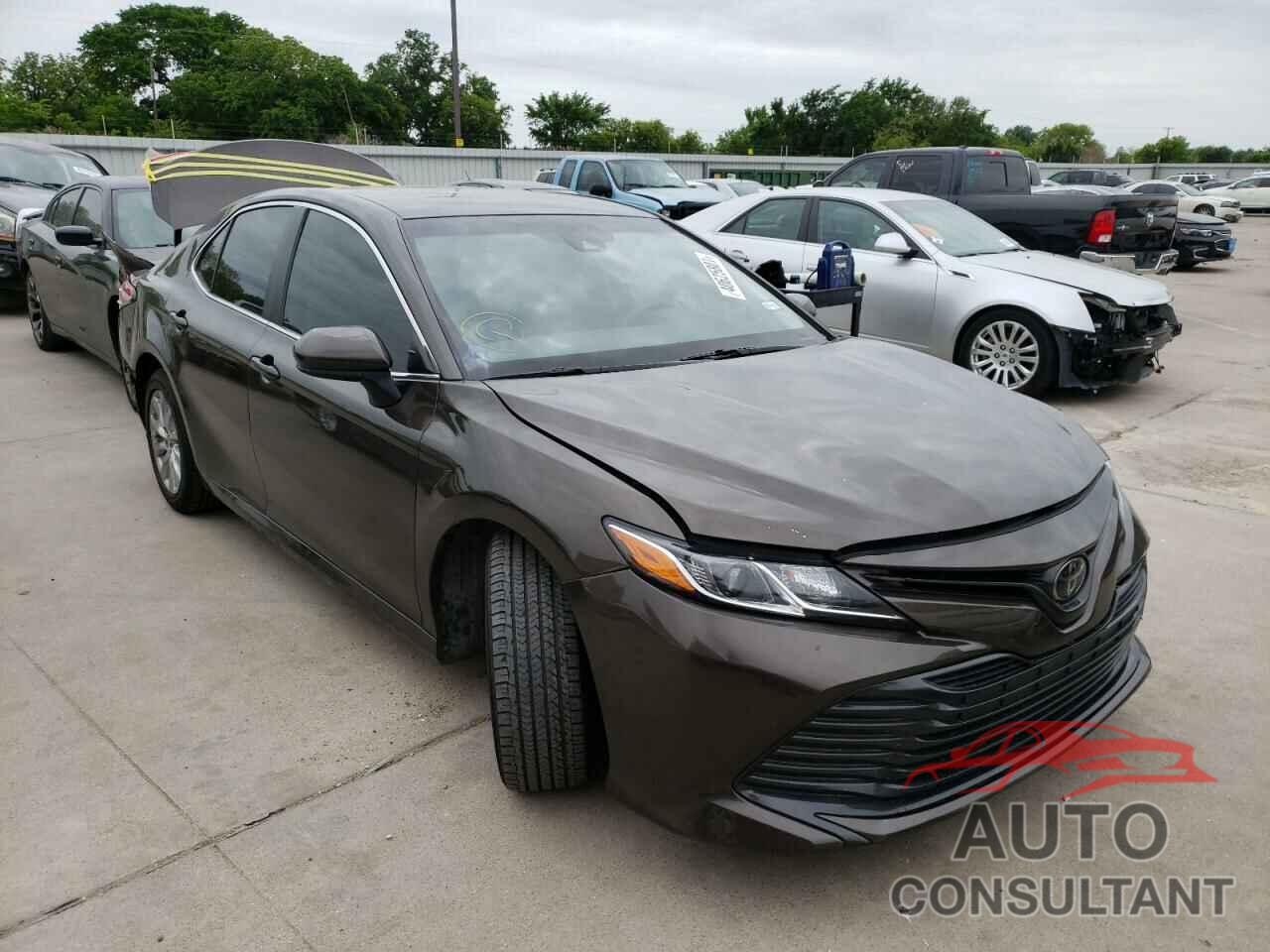 TOYOTA CAMRY 2018 - JTNB11HK6J3047997