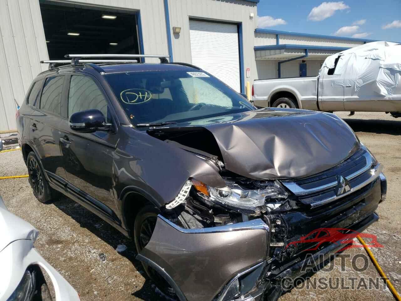 MITSUBISHI OUTLANDER 2018 - JA4AD3A37JZ026198