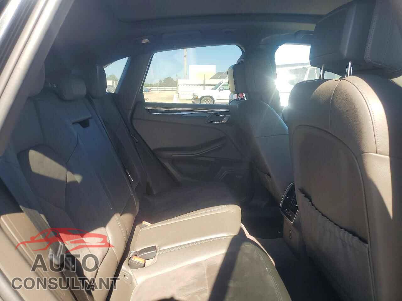 PORSCHE MACAN 2018 - WP1AA2A59JLB20580