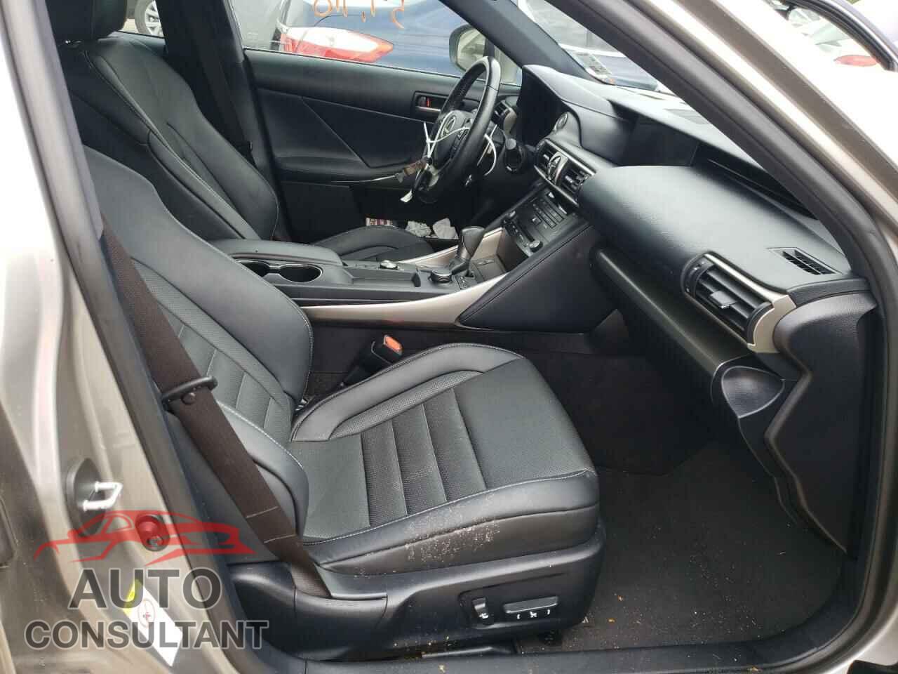 LEXUS IS 2017 - JTHBA1D25H5053541