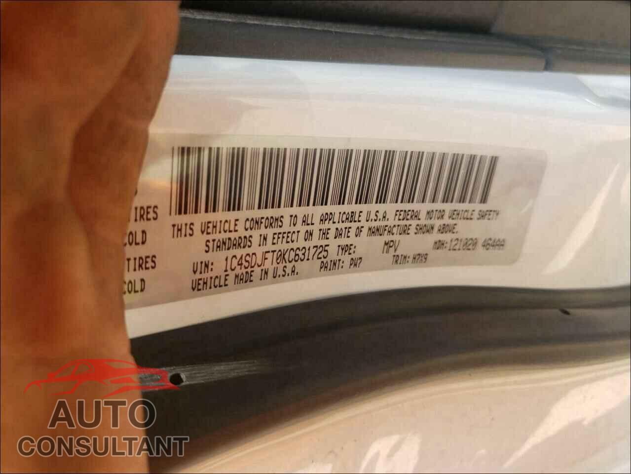DODGE DURANGO 2019 - 1C4SDJFT0KC631725