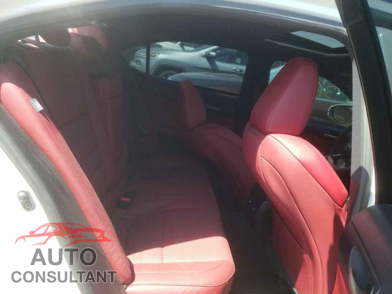 LEXUS IS 2019 - JTHBA1D24K5090183