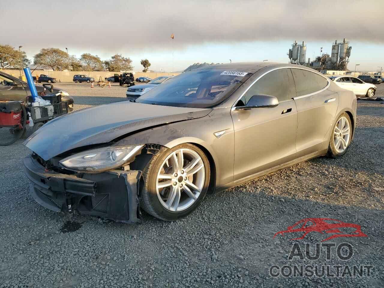 TESLA MODEL S 2013 - 5YJSA1DG7DFP09826