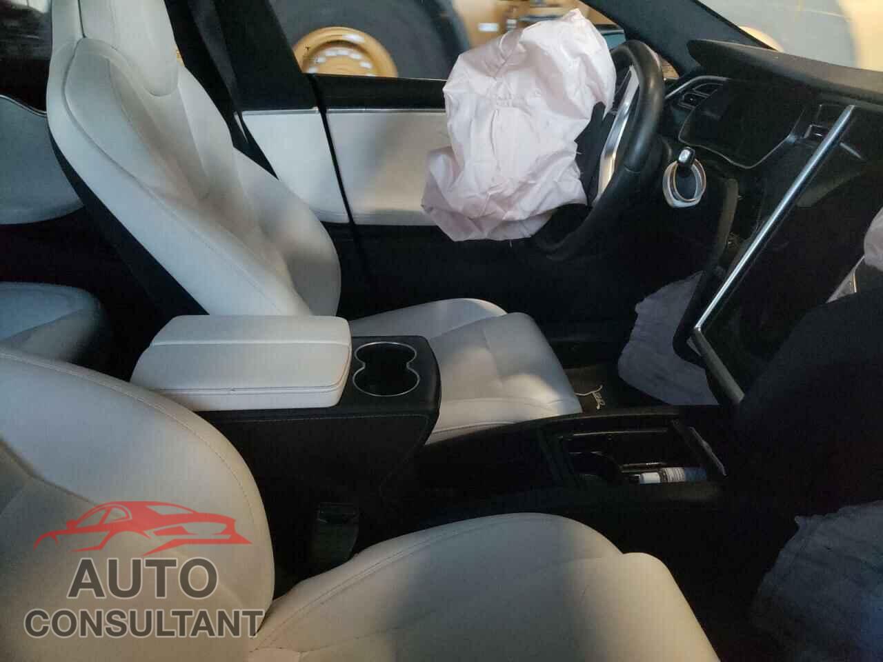 TESLA MODEL S 2017 - 5YJSA1E28HF229982