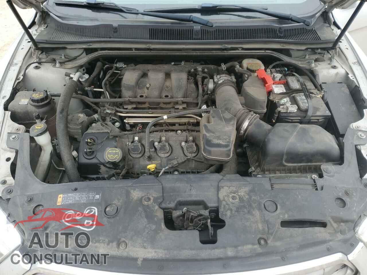 FORD TAURUS 2017 - 1FAHP2D84HG109550