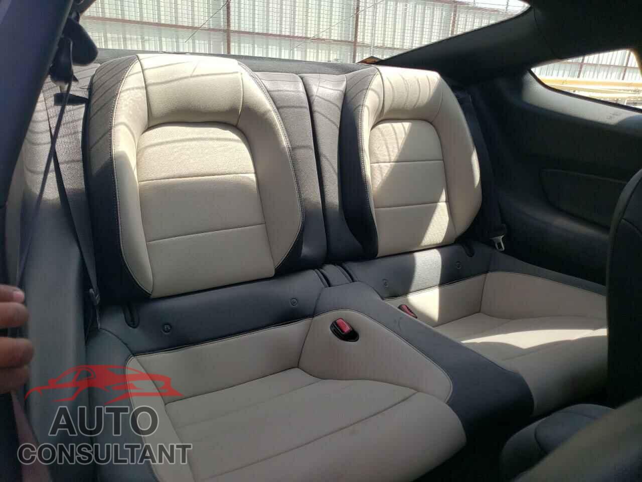 FORD MUSTANG 2016 - 1FA6P8TH2G5202394