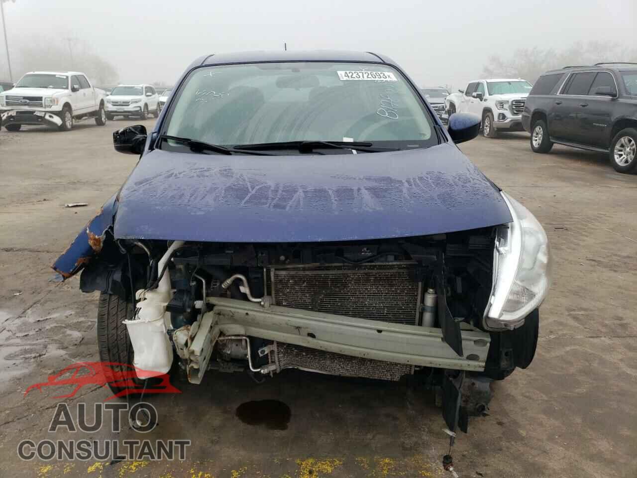 NISSAN VERSA 2019 - 3N1CN7AP3KL817829