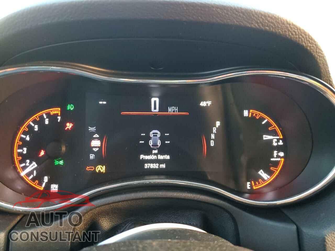 DODGE DURANGO 2018 - 1C4RDJAG0JC364528