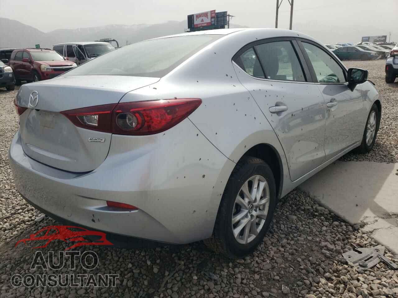 MAZDA 3 2018 - 3MZBN1U76JM200397