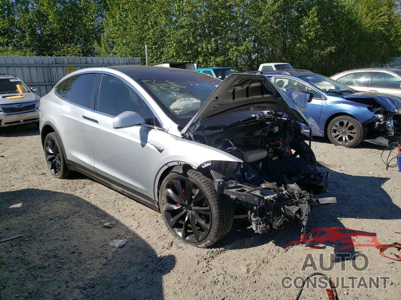 TESLA MODEL X 2018 - 5YJXCBE41JF120339