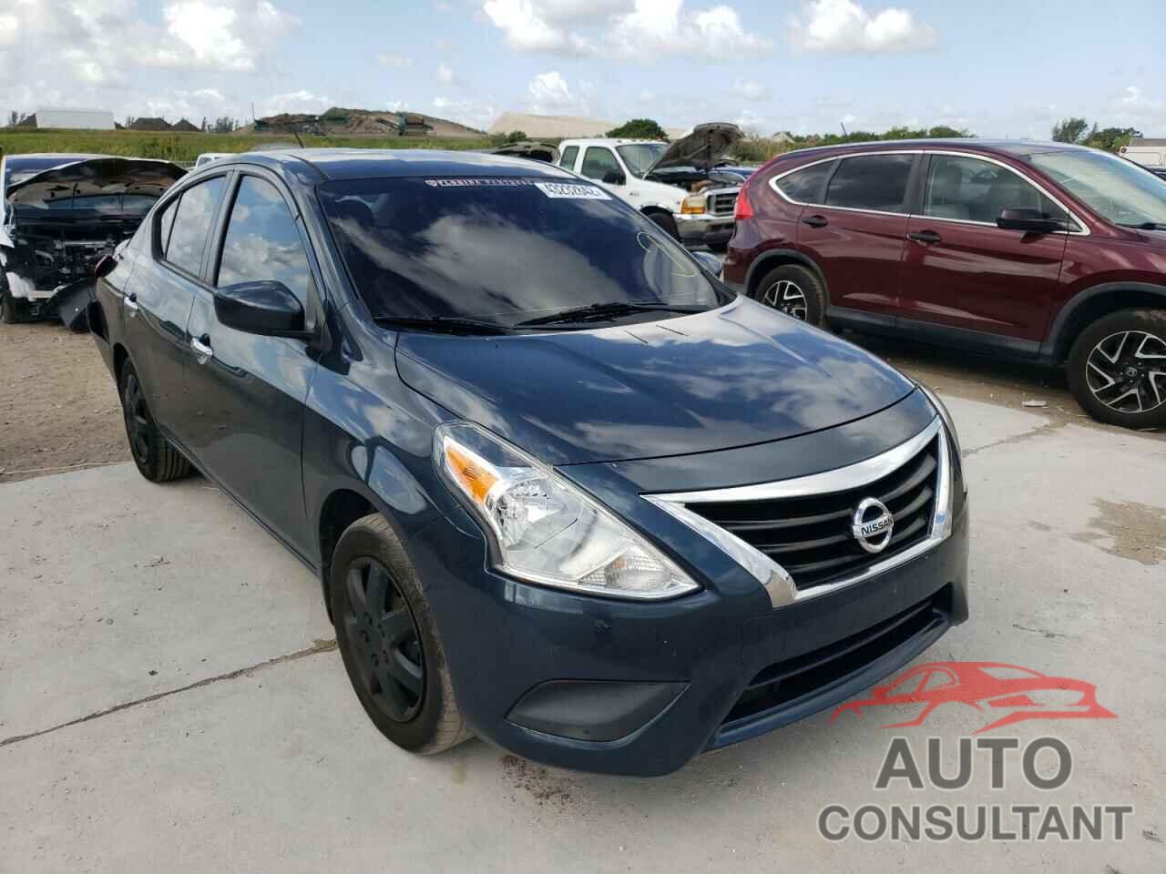 NISSAN VERSA 2017 - 3N1CN7AP4HL823454