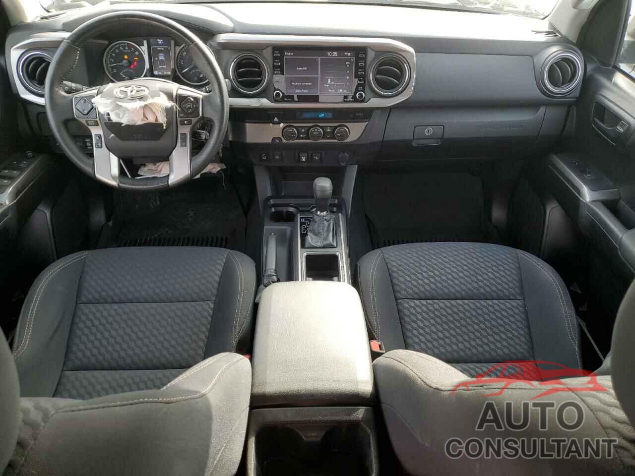 TOYOTA TACOMA 2021 - 5TFAZ5CN2MX110866