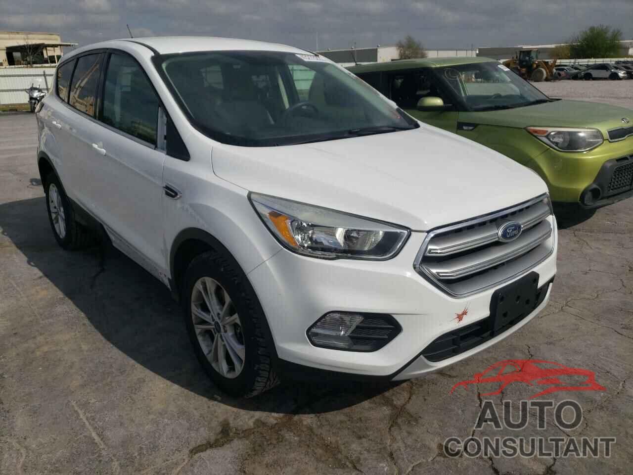 FORD ESCAPE 2017 - 1FMCU0G93HUA62837