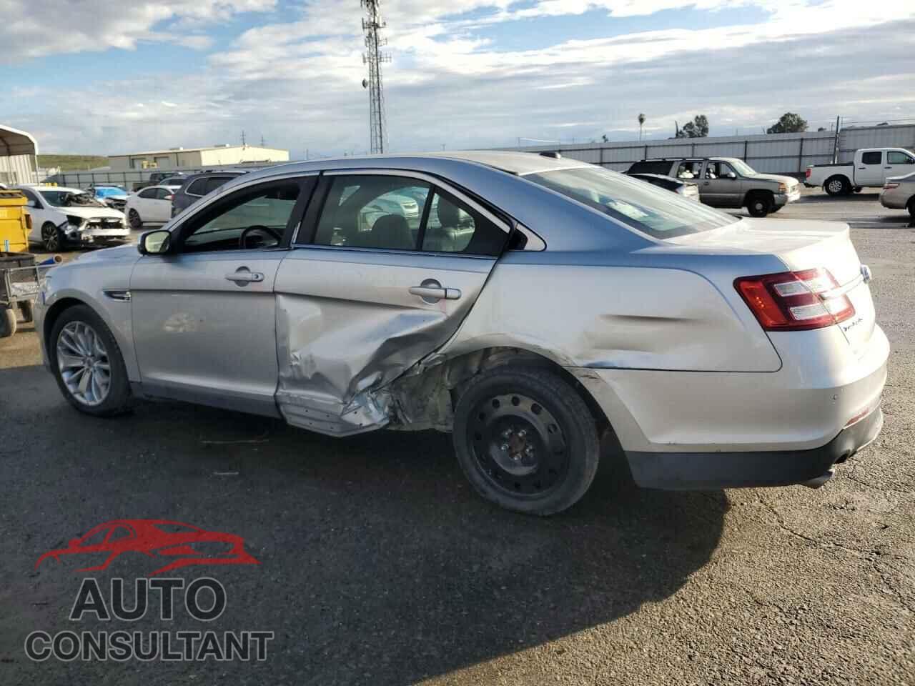 FORD TAURUS 2017 - 1FAHP2F85HG102622