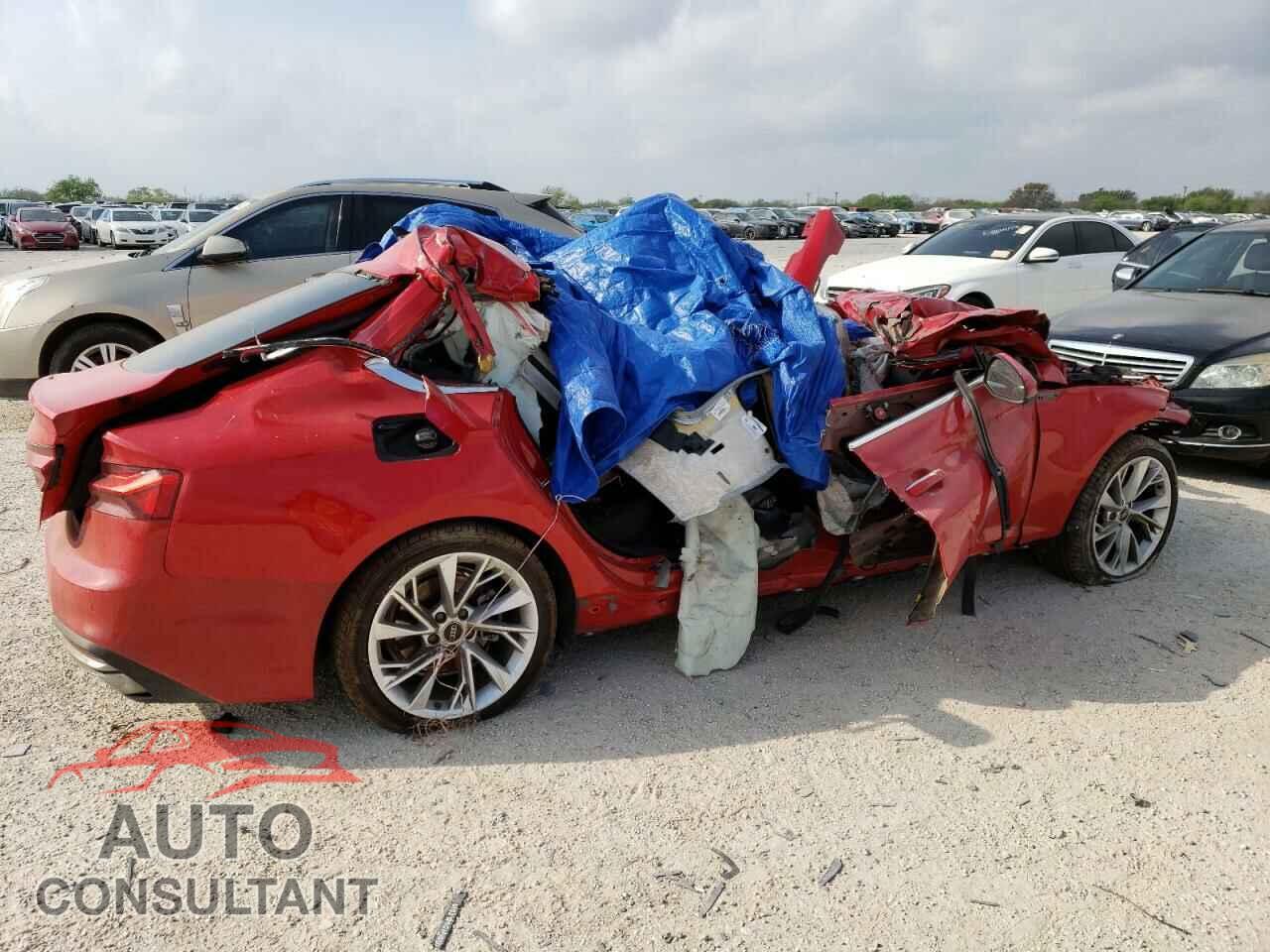 AUDI A5 2022 - WAUABCF52NA028674