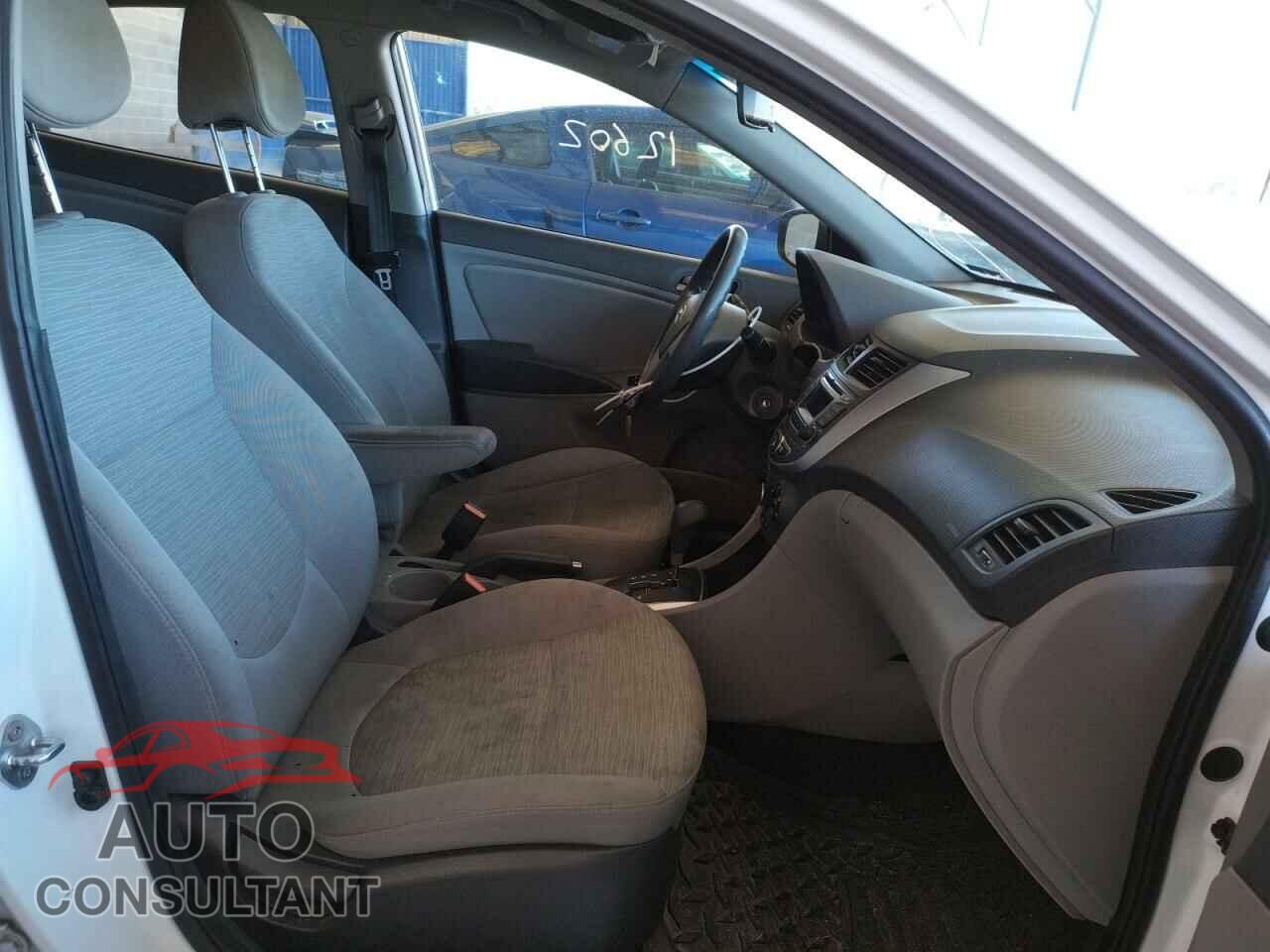 HYUNDAI ACCENT 2016 - KMHCT4AE2GU041234