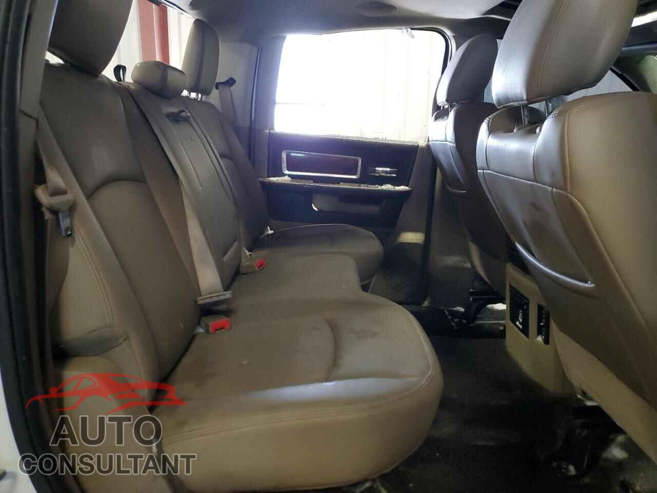 DODGE RAM 1500 2012 - 1C6RD7NT3CS155875