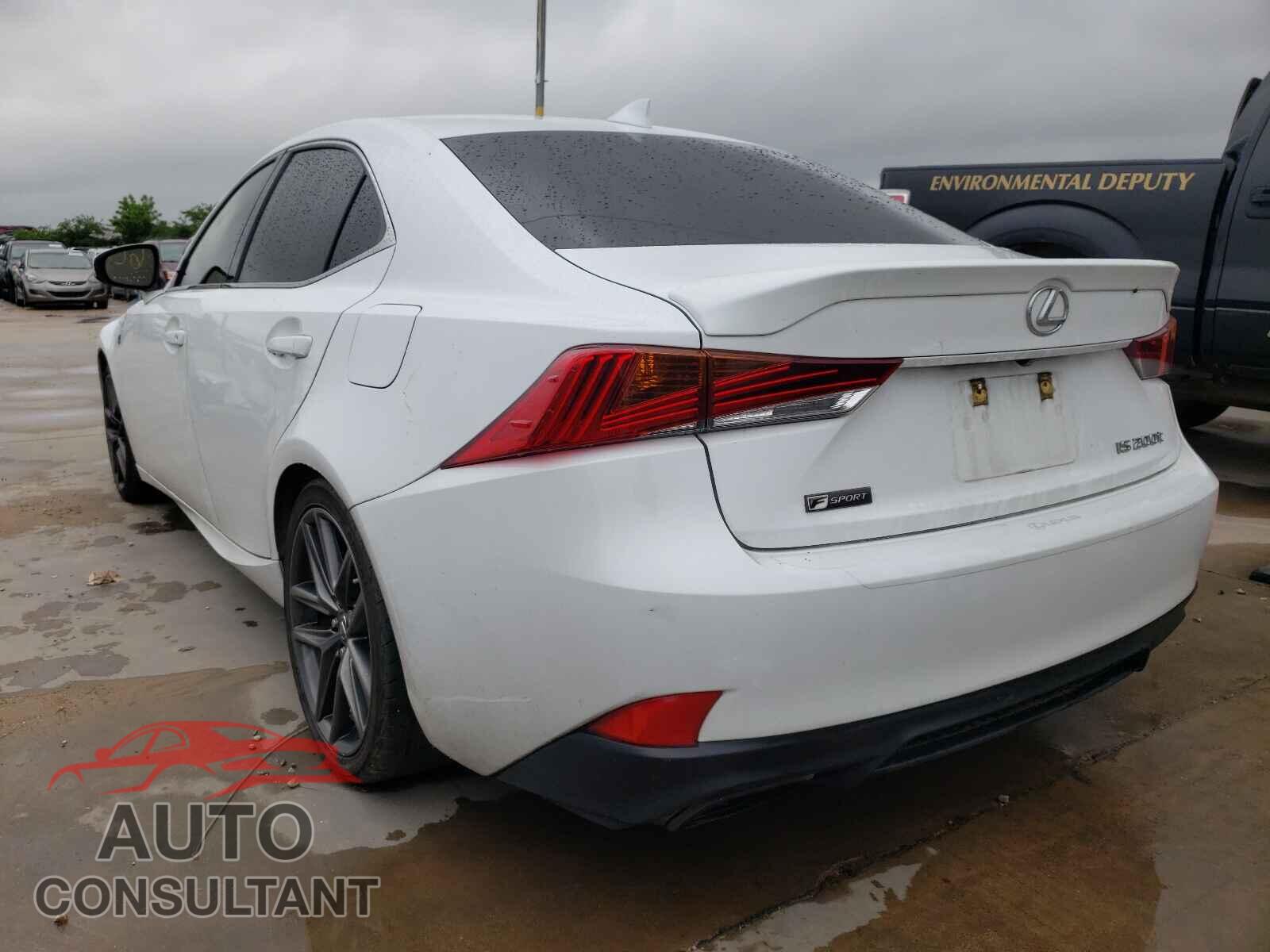 LEXUS IS 2017 - JTHBA1D21H5053648