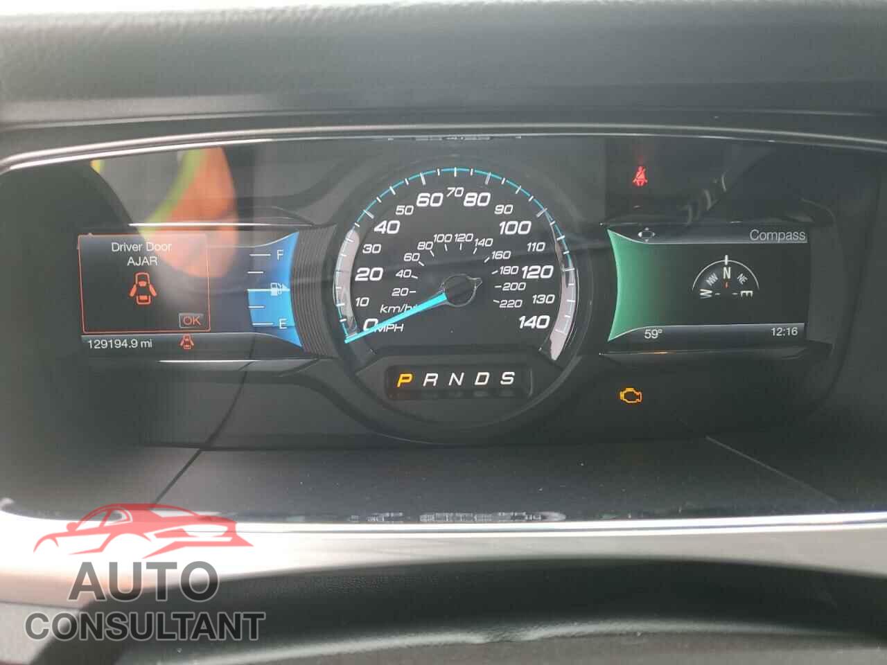 FORD TAURUS 2017 - 1FAHP2E82HG133182
