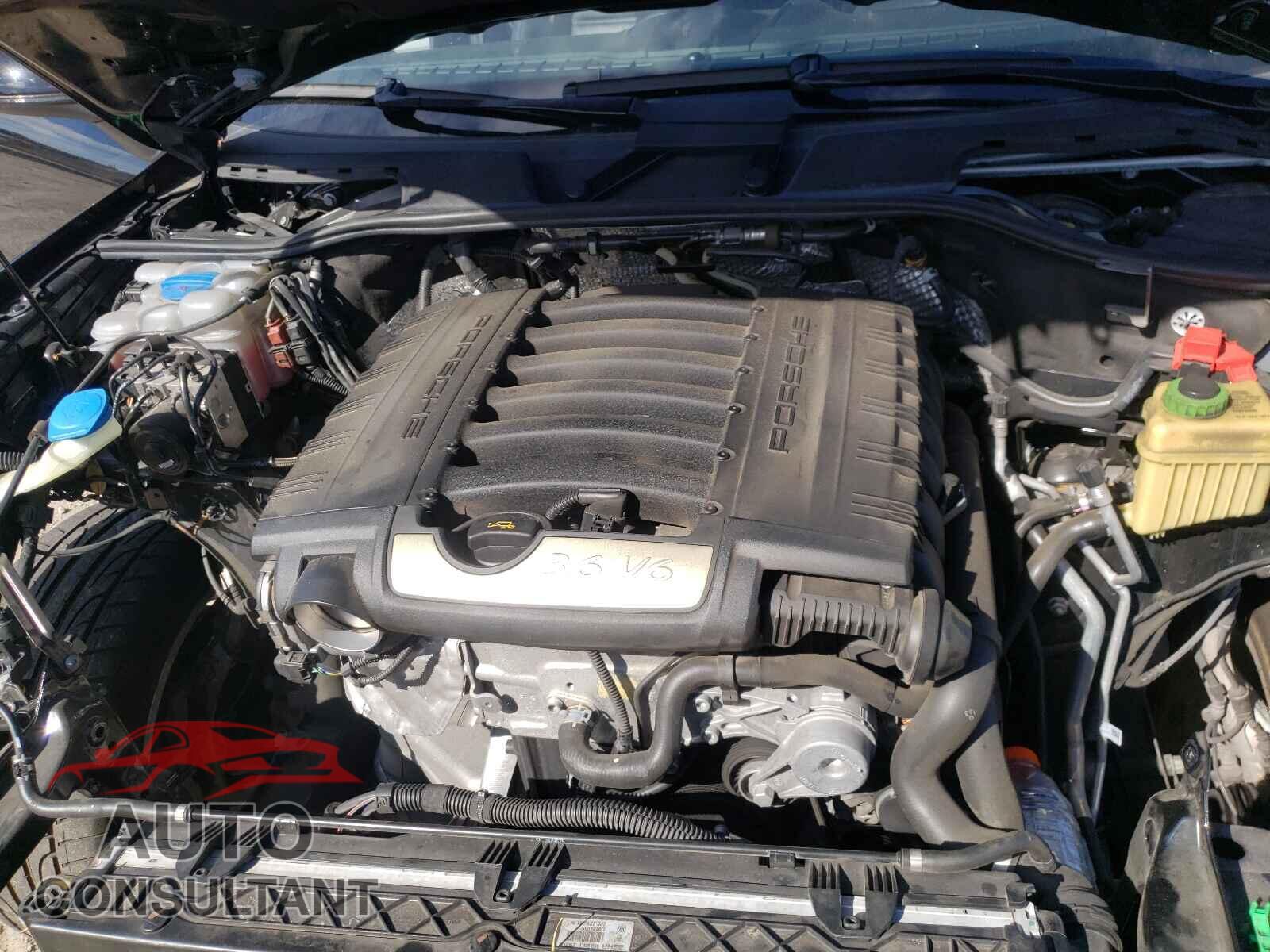 PORSCHE CAYENNE 2017 - WP1AA2A28HKA81602