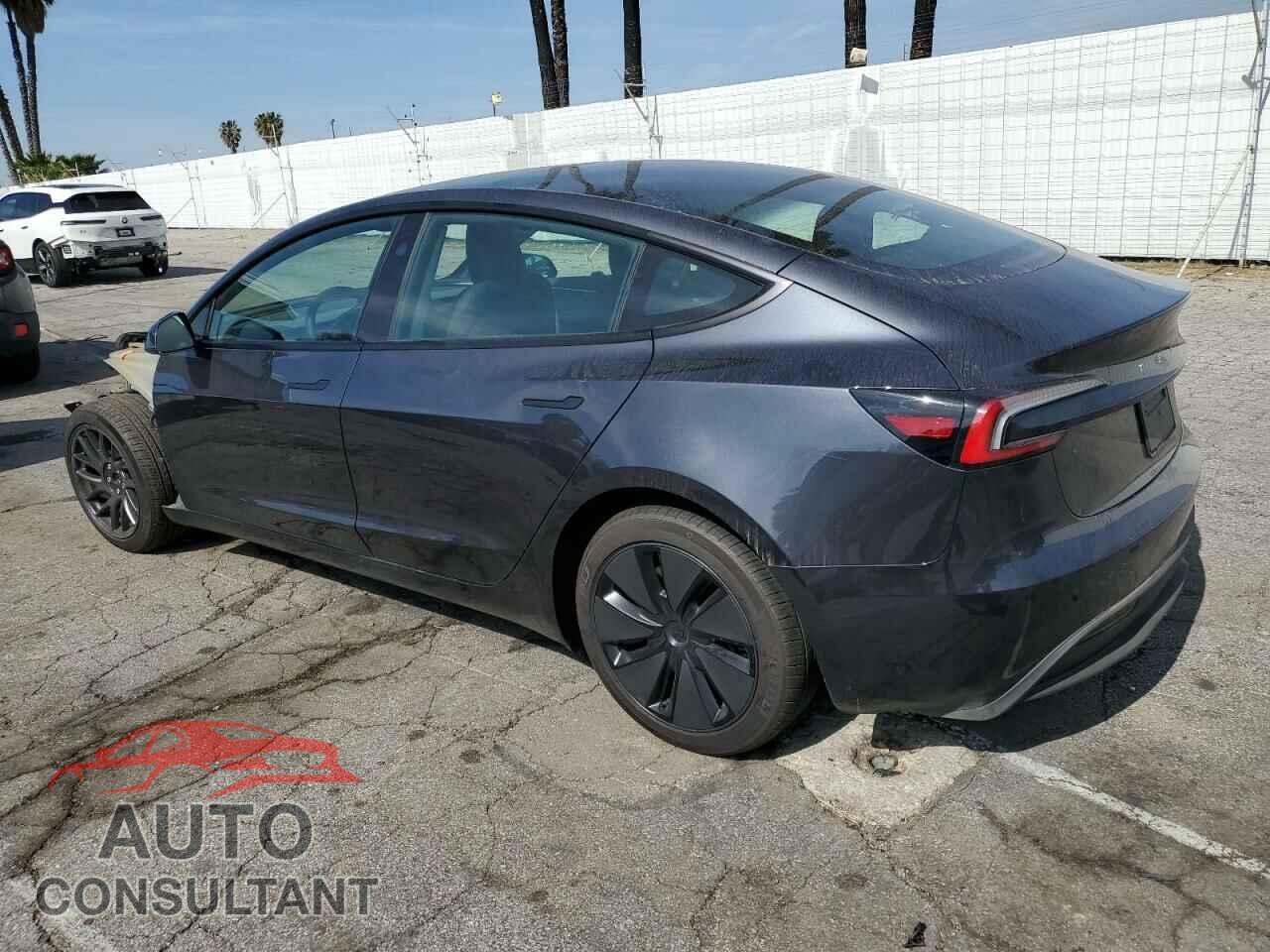 TESLA MODEL 3 2024 - 5YJ3E1EA5RF857757