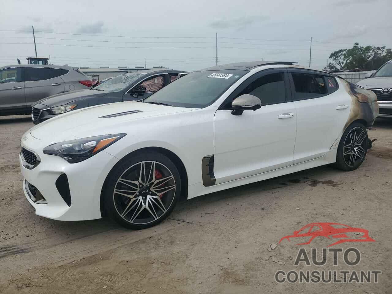 KIA STINGER 2022 - KNAE55LC1N6112852