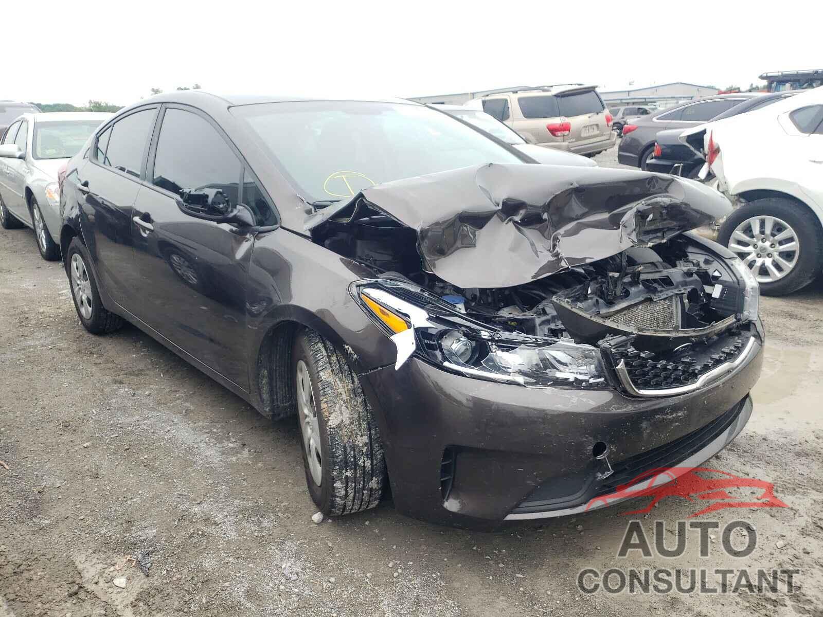 KIA FORTE 2018 - 3KPFK4A74JE189137