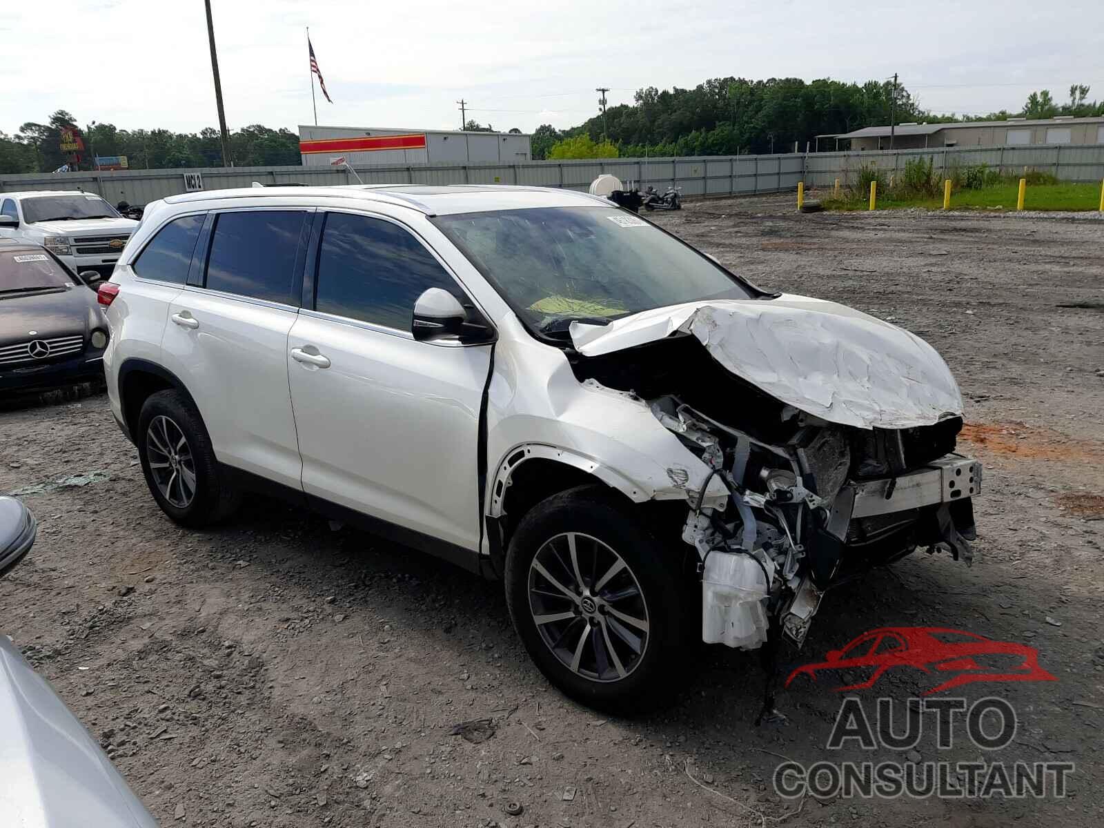 TOYOTA HIGHLANDER 2019 - 5TDKZRFH3KS312071