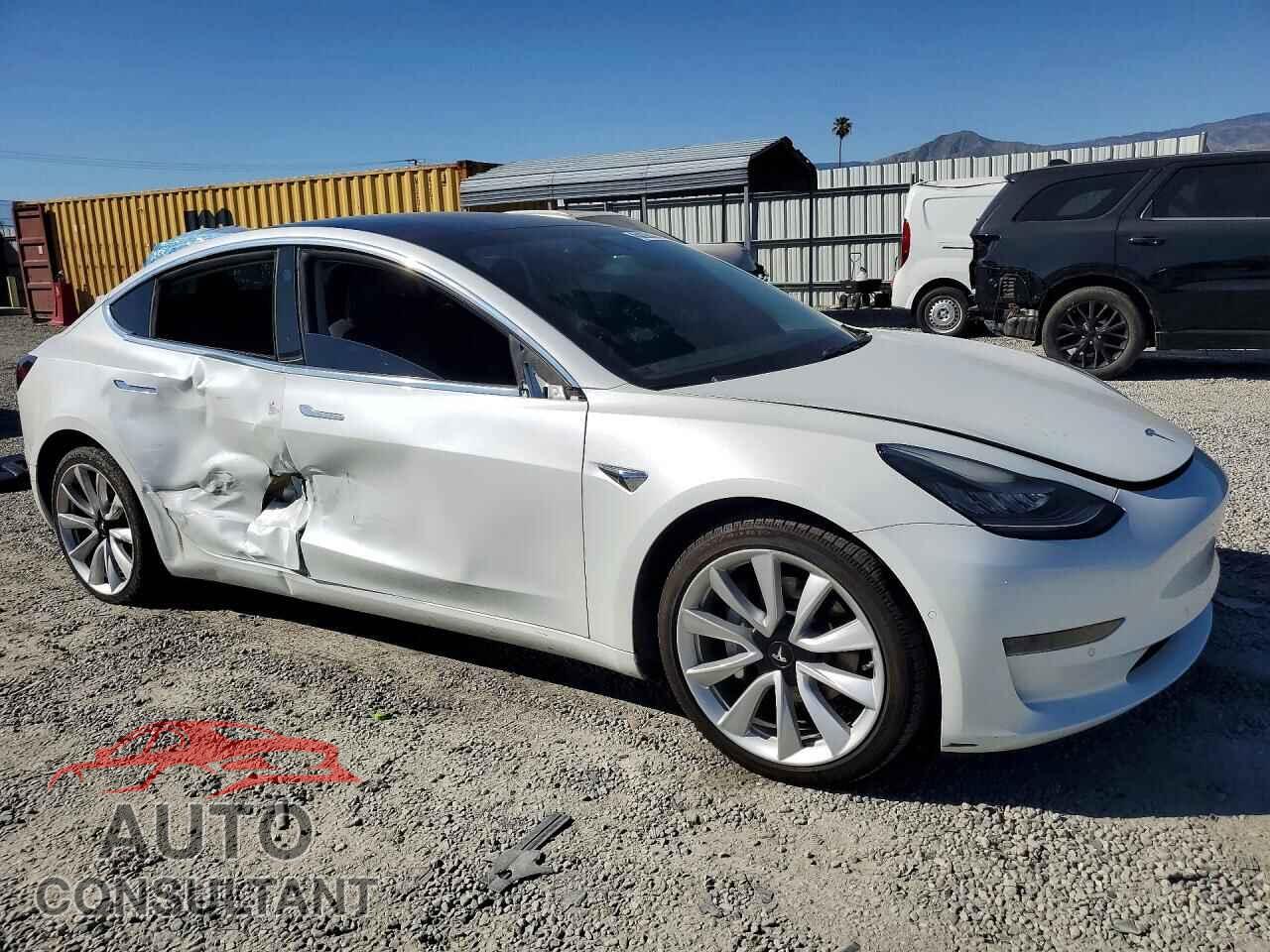 TESLA MODEL 3 2020 - 5YJ3E1EA0LF806593