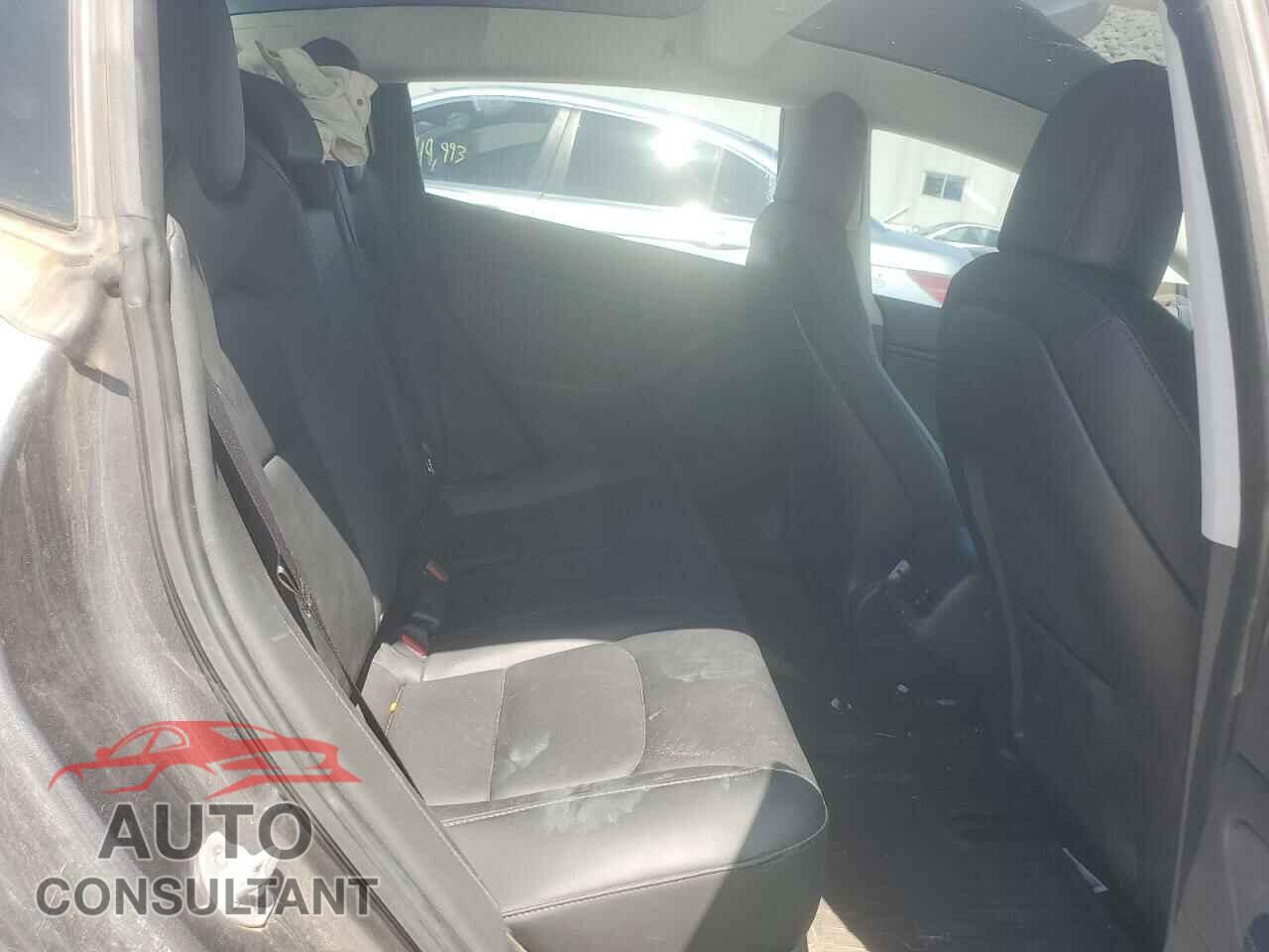 TESLA MODEL 3 2019 - 5YJ3E1EA0KF326794