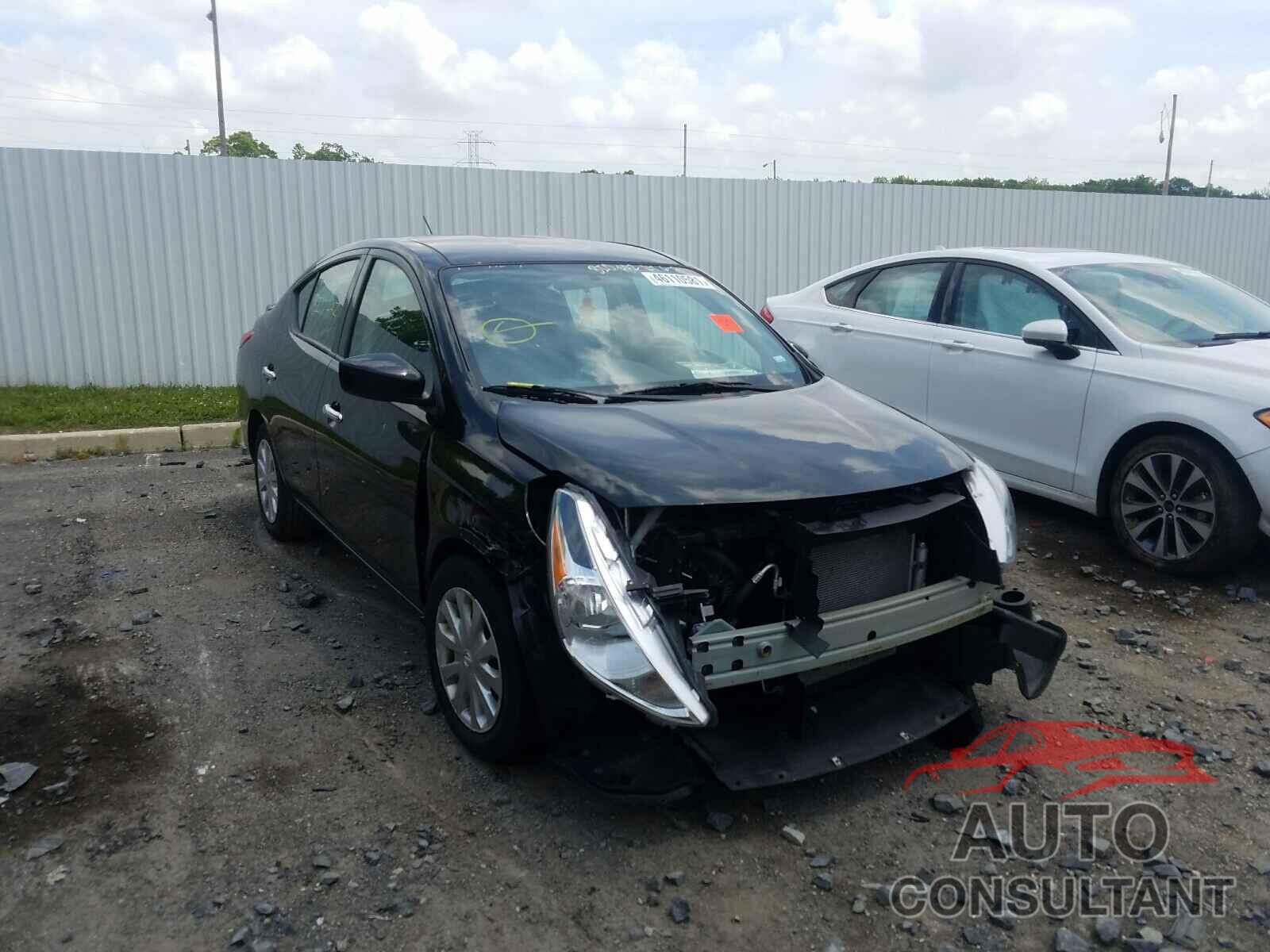 NISSAN VERSA 2019 - 3N1CN7AP2KL862888