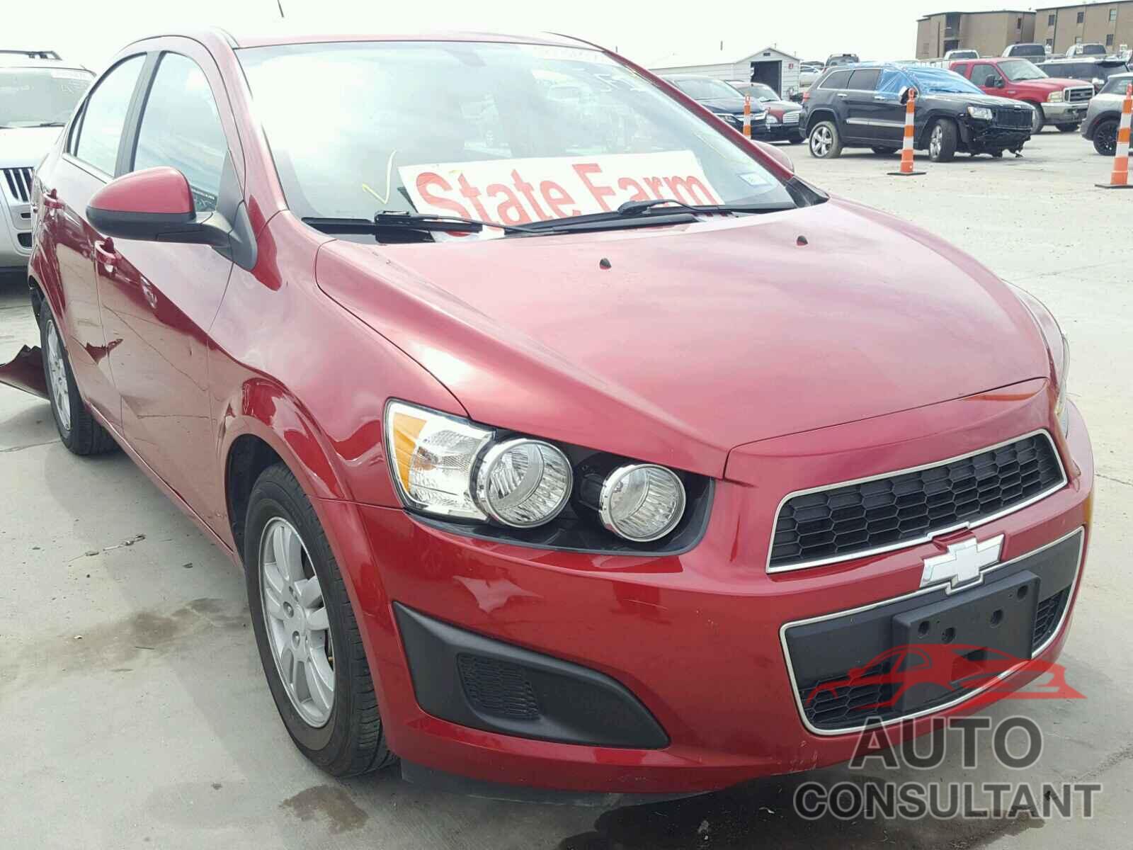 CHEVROLET SONIC 2015 - 1G1JC5SH7F4147907