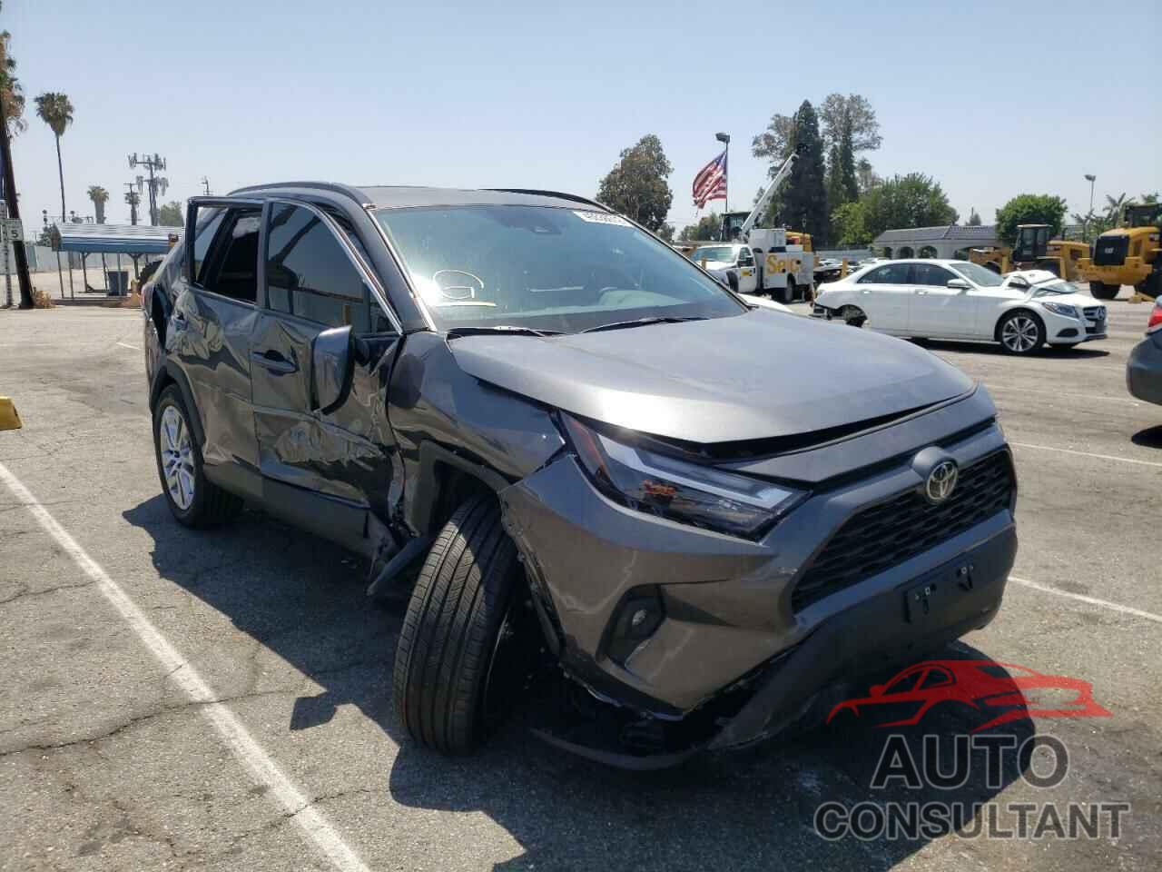 TOYOTA RAV4 2022 - 2T3C1RFV6NC186021