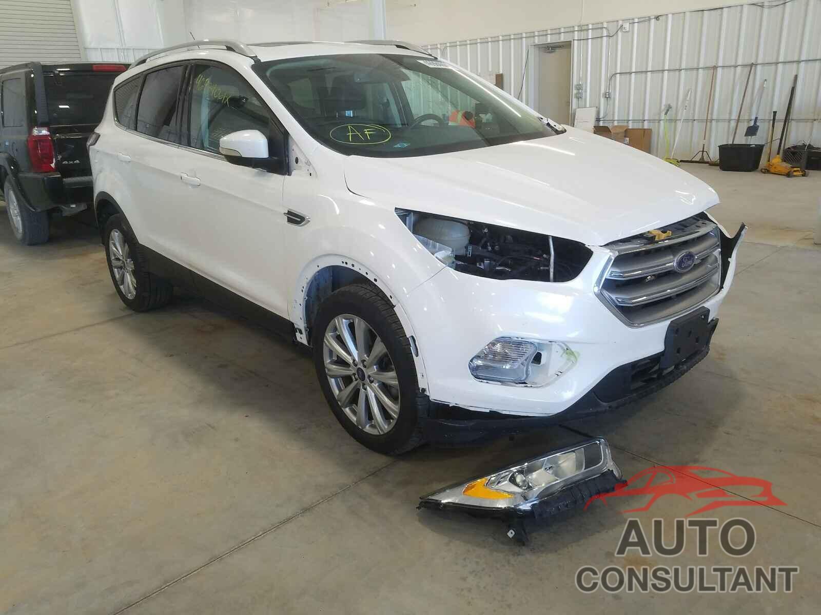 FORD ESCAPE 2017 - 1FMCU9JD4HUC23102
