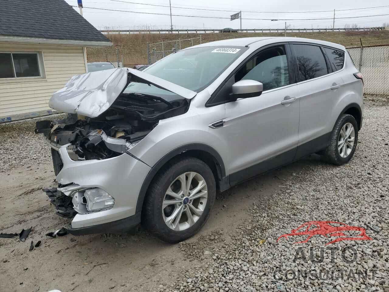 FORD ESCAPE 2017 - 1FMCU0GD3HUD16812