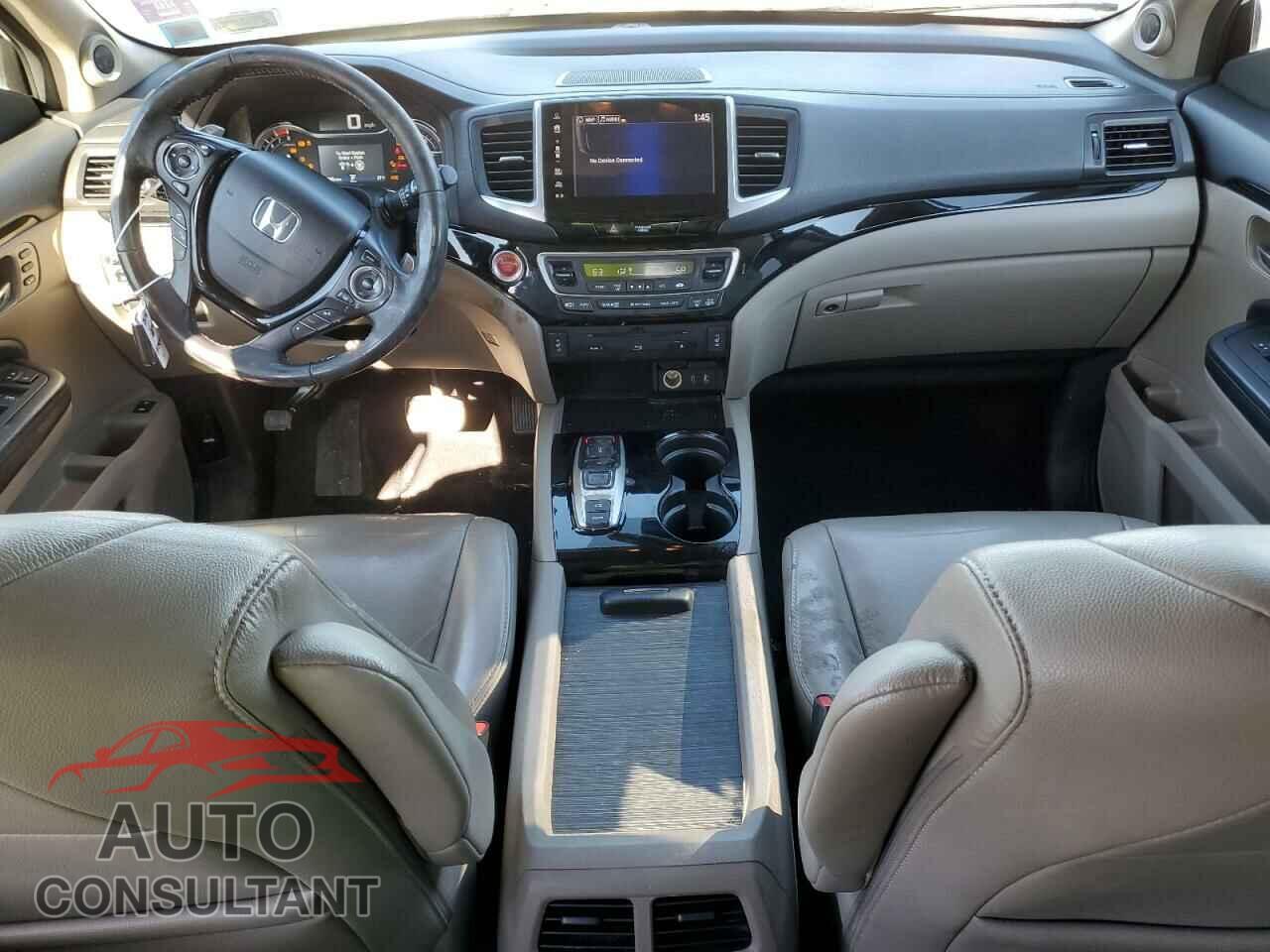 HONDA PILOT 2017 - 5FNYF6H97HB098349