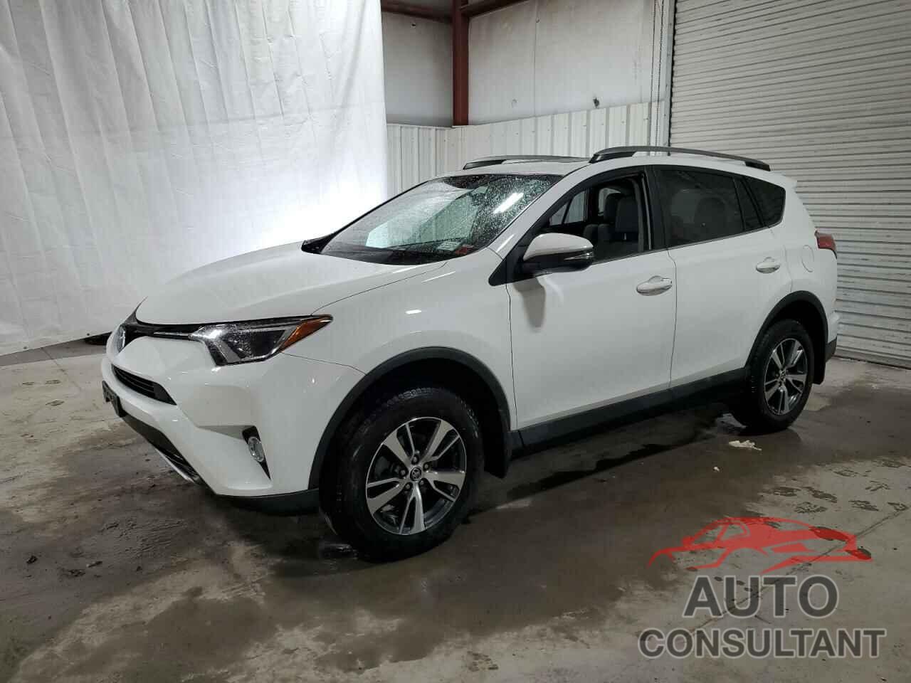 TOYOTA RAV4 2018 - 2T3RFREV7JW748661