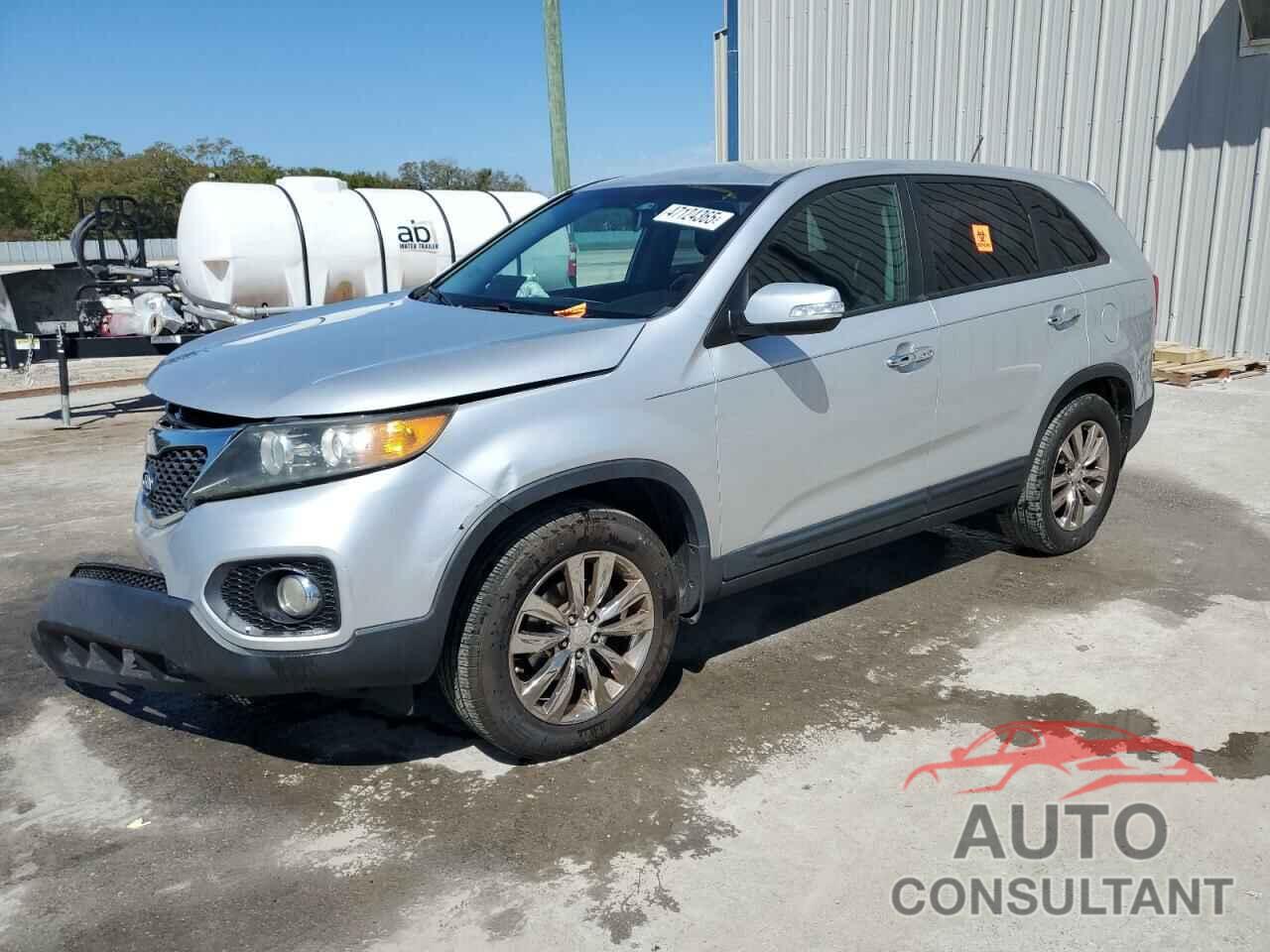 KIA SORENTO 2011 - 5XYKU4A12BG012708