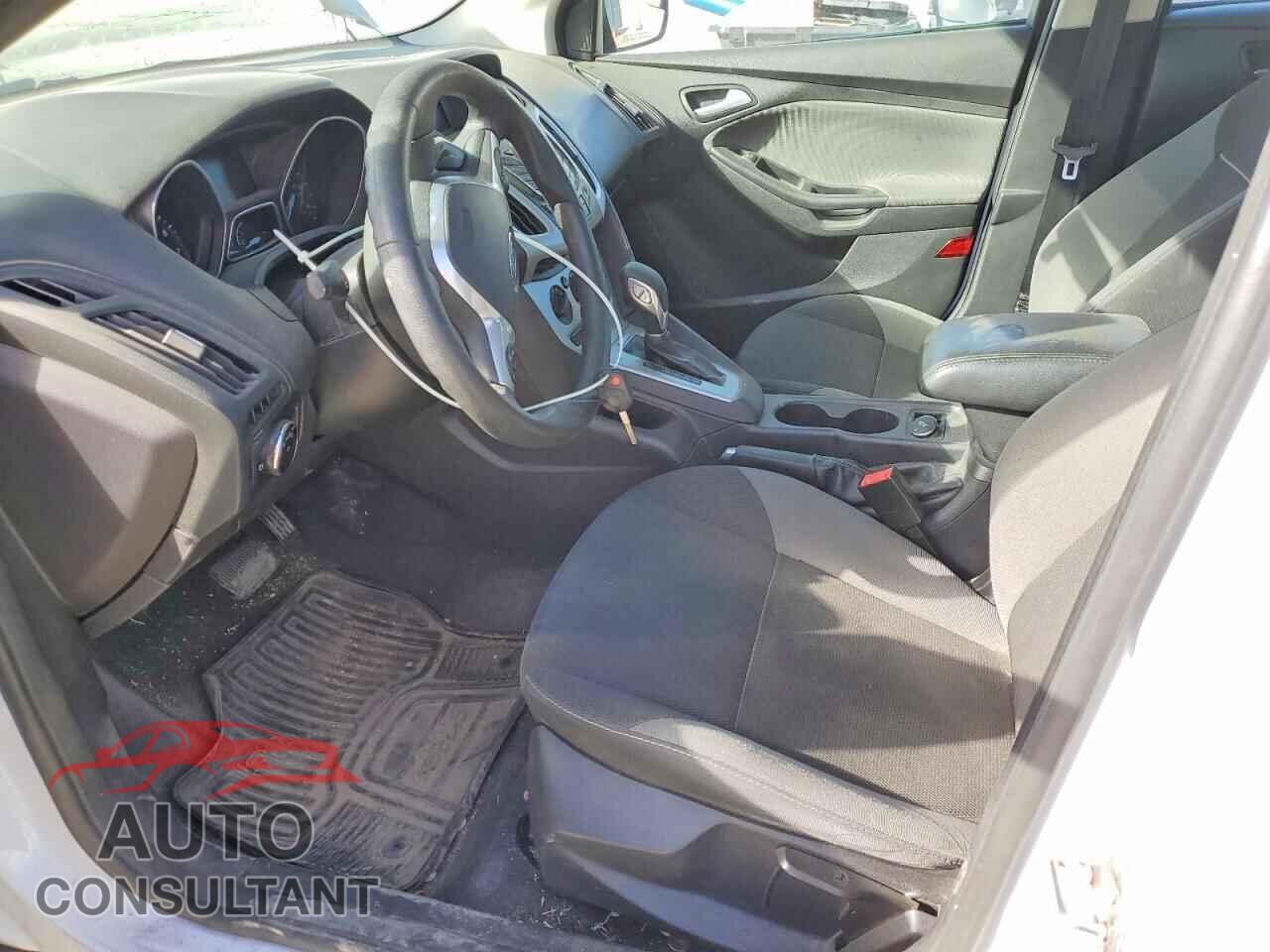 FORD FOCUS 2014 - 1FADP3F21EL200226