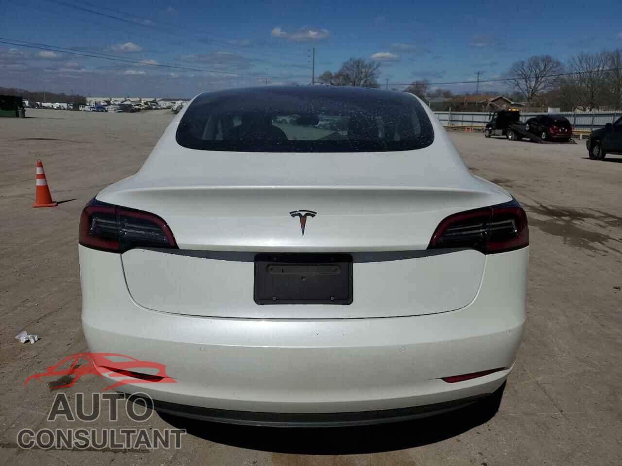 TESLA MODEL 3 2020 - 5YJ3E1EA3LF658827