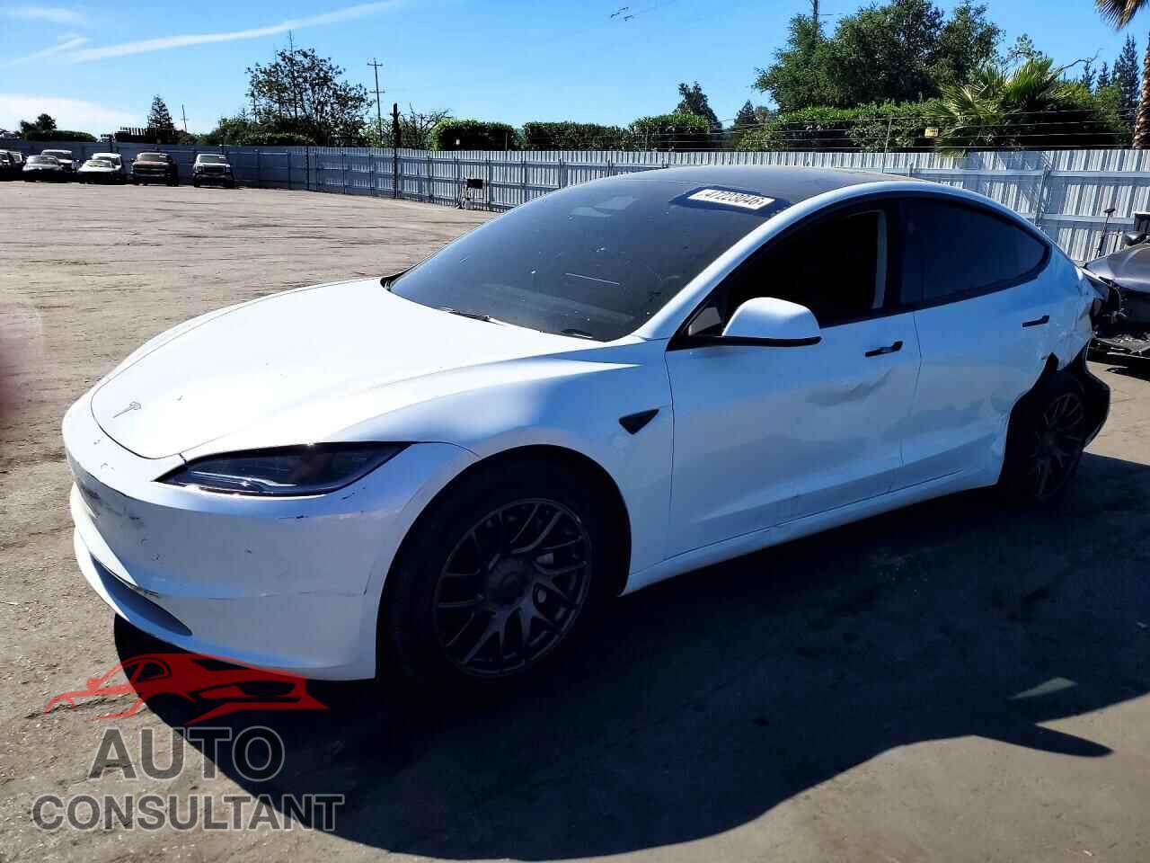 TESLA MODEL 3 2025 - 5YJ3E1EA5SF031870