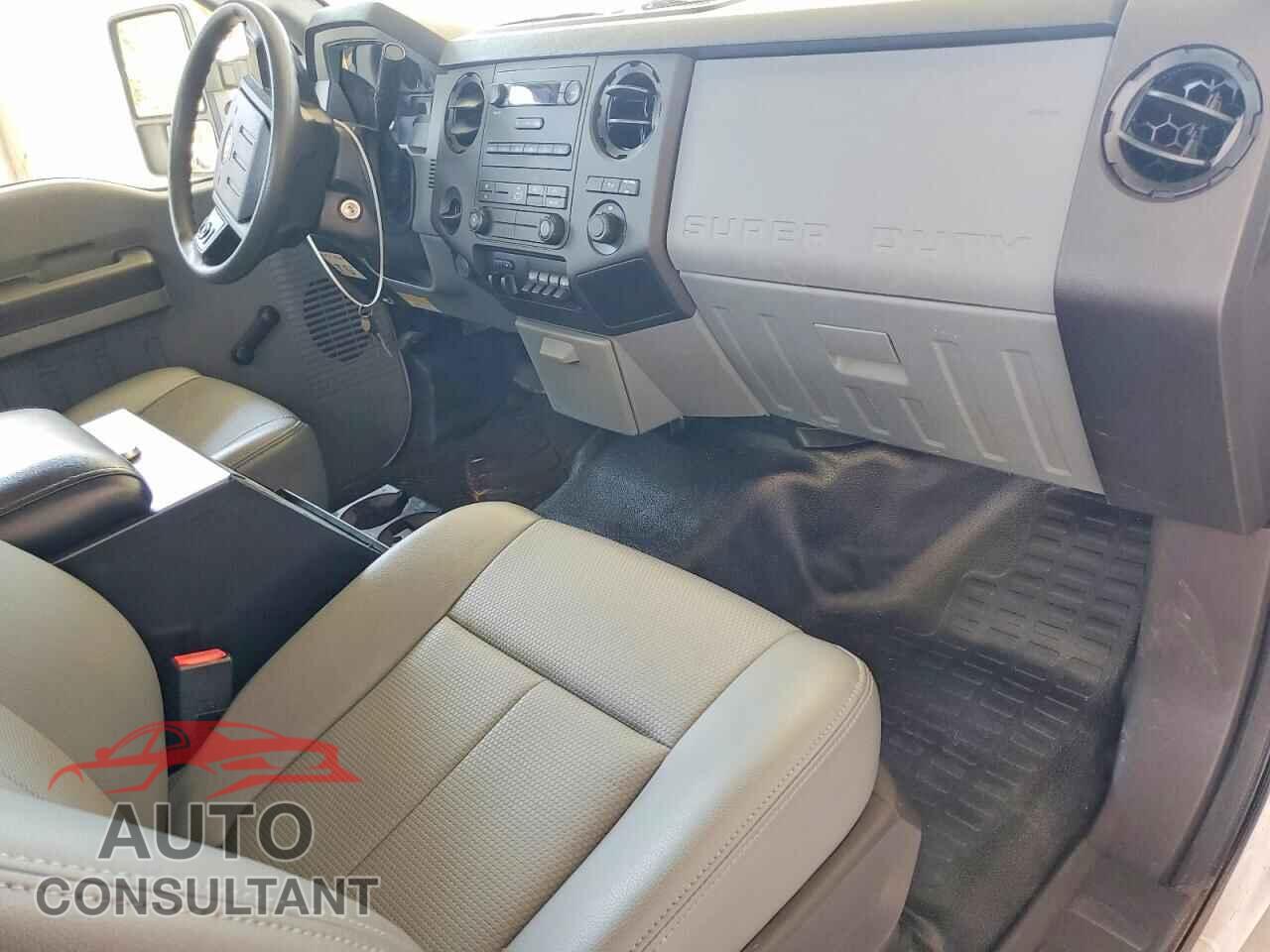 FORD F250 2013 - 1FTBF2A61DEB81978