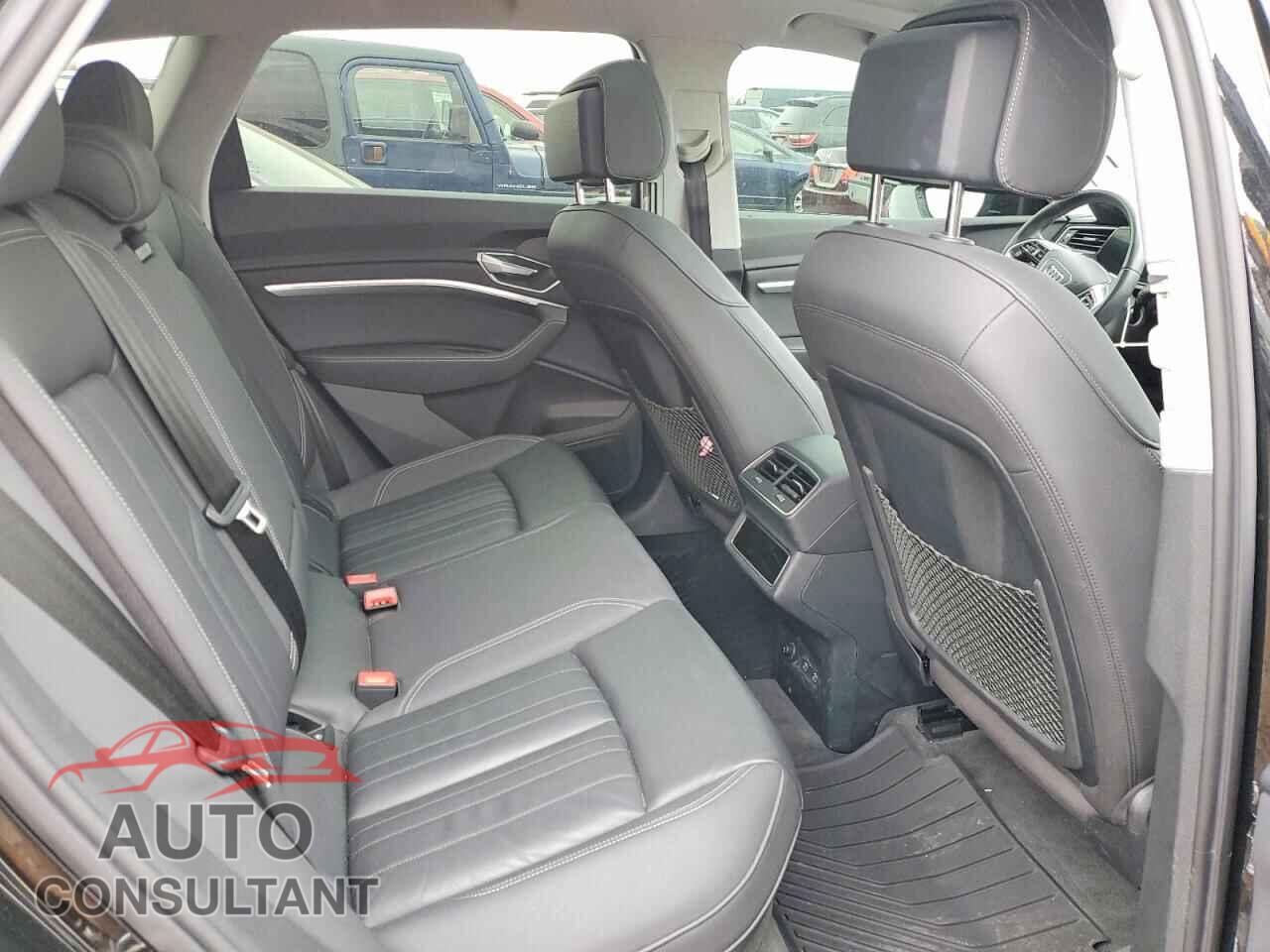 AUDI E-TRON 2021 - WA1AAAGE9MB008093