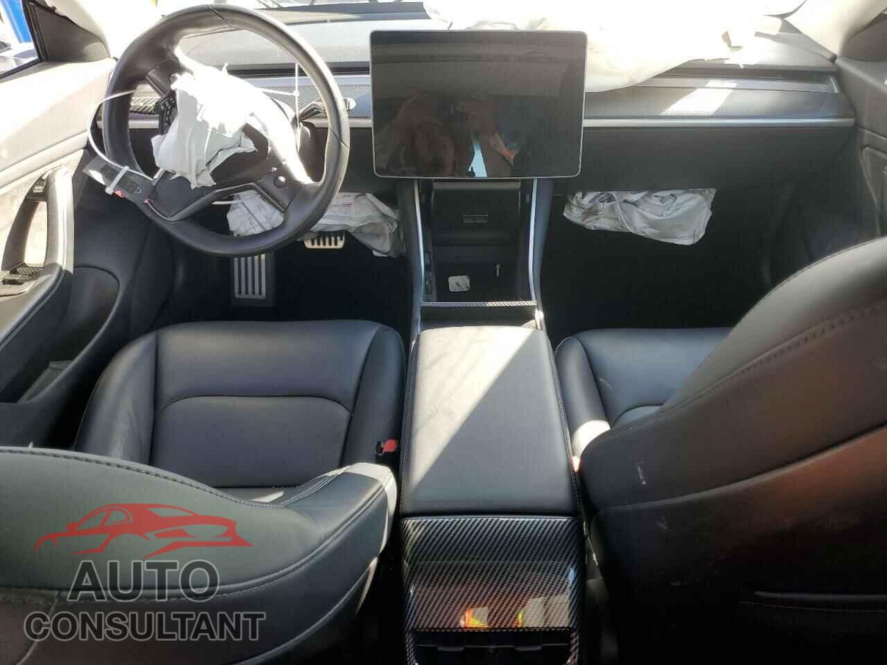 TESLA MODEL 3 2018 - 5YJ3E1EA4JF053891