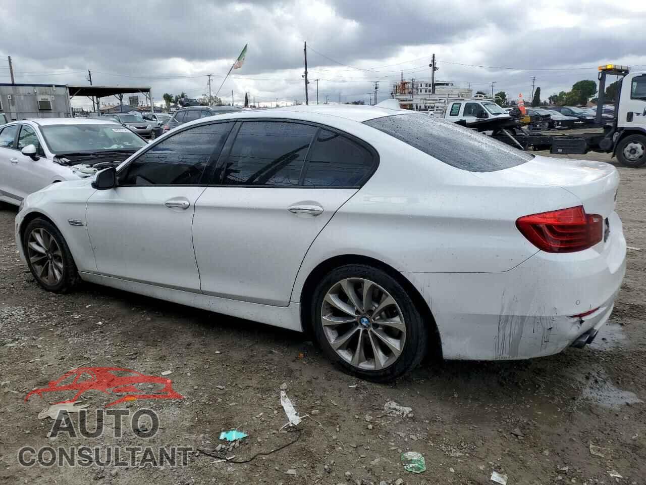 BMW 5 SERIES 2015 - WBA5A5C55FD514481