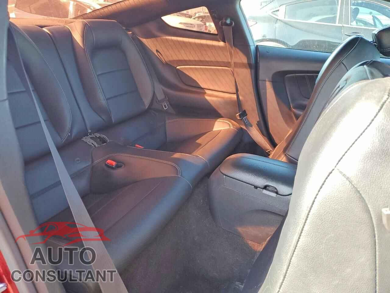FORD MUSTANG 2015 - 1FA6P8TH7F5328863