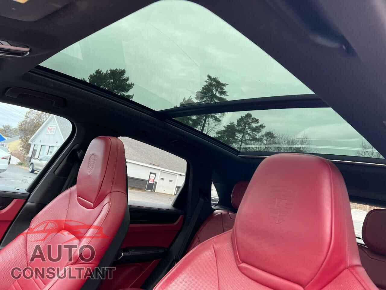 PORSCHE CAYENNE 2019 - WP1AA2AY8KDA11226