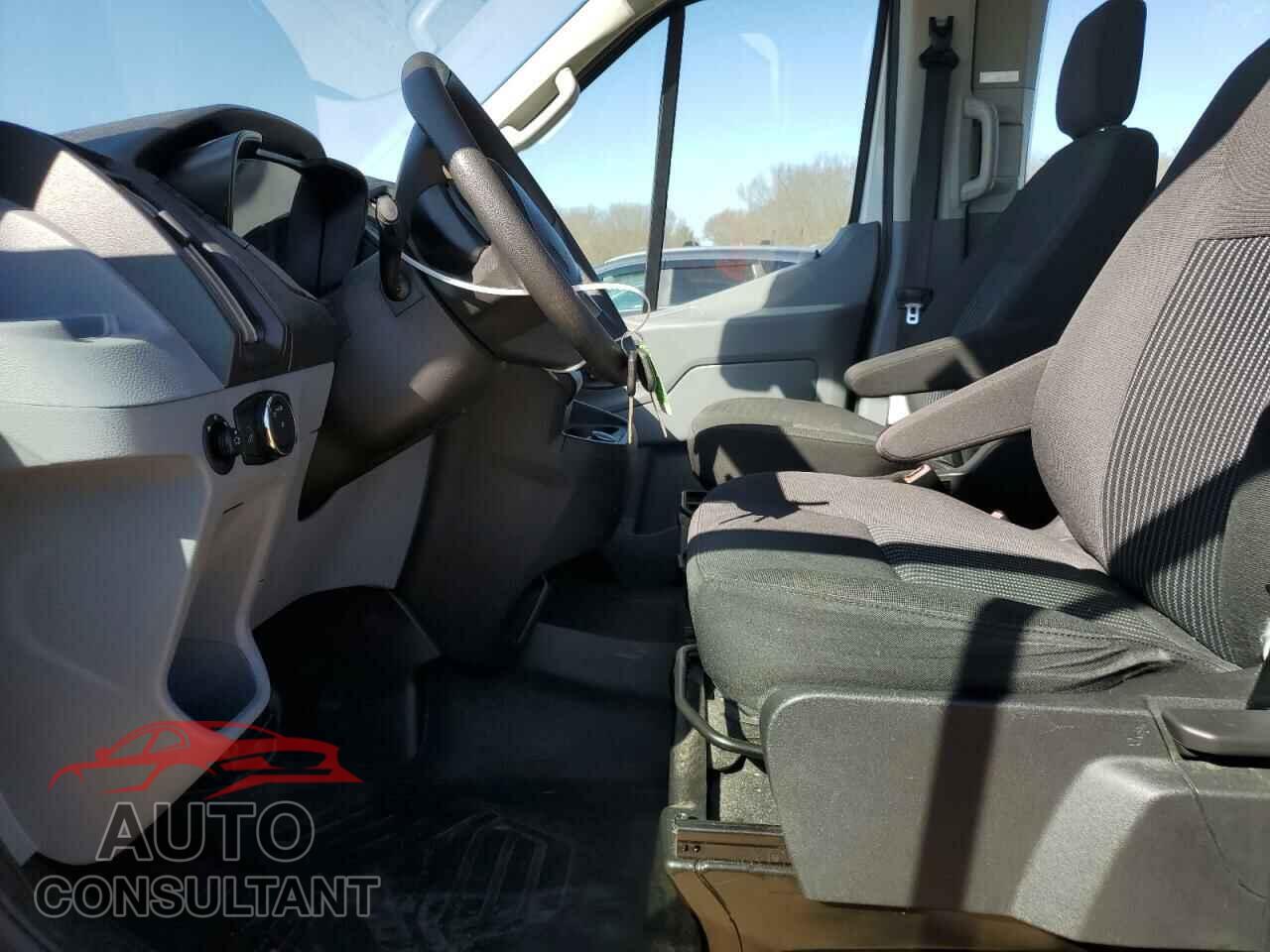 FORD TRANSIT 2018 - 1FBZX2CM5JKB30542