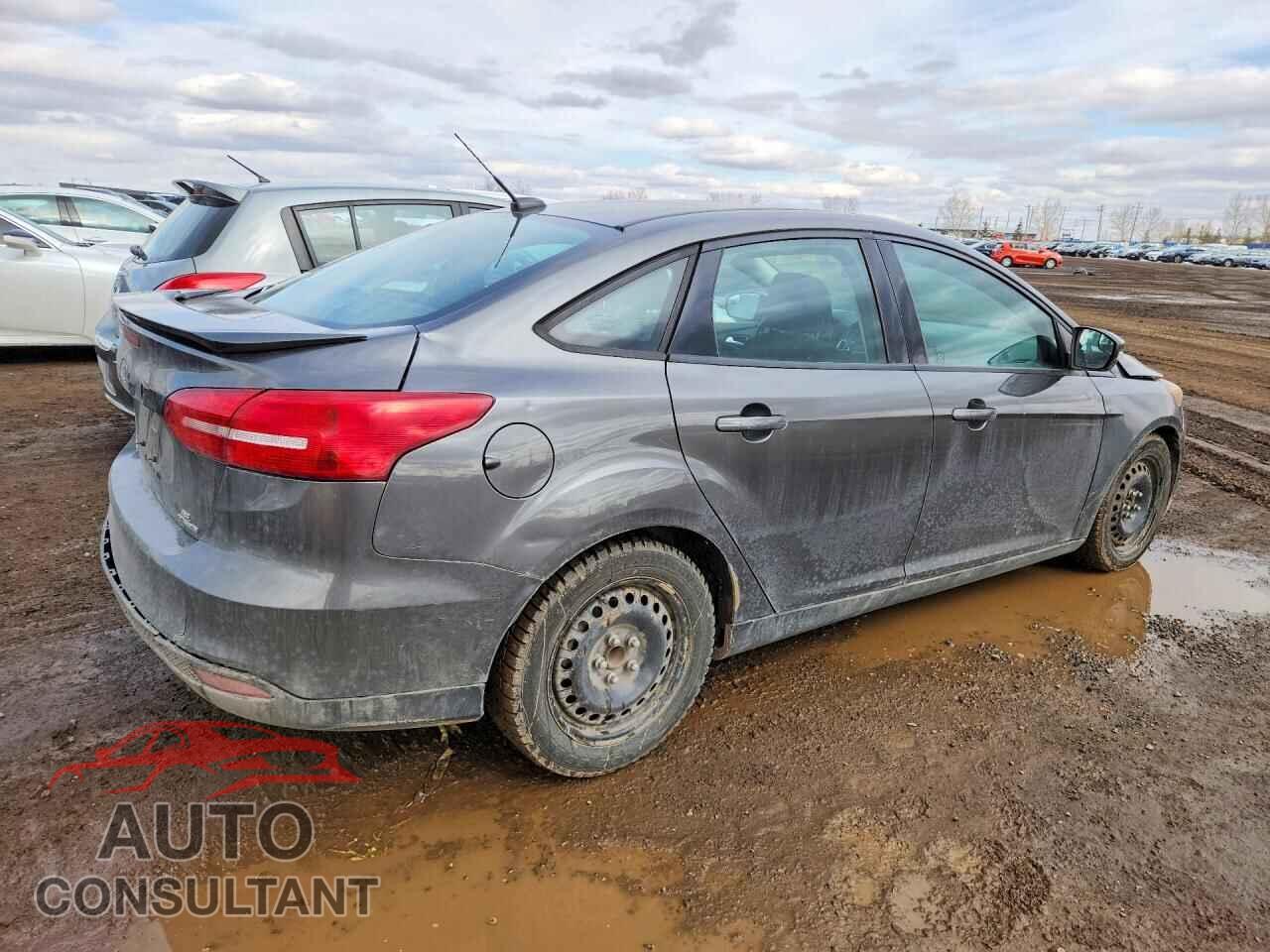 FORD FOCUS 2015 - 1FADP3F24FL290666